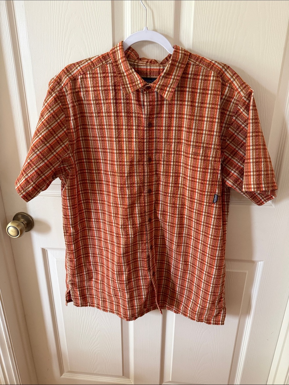 Patagonia Orange Plaid Short-Sleeve Button-Down Shirt Sz L.  Box52